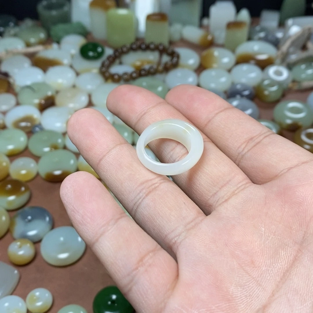 和田玉吊坠(不含链)未镶嵌