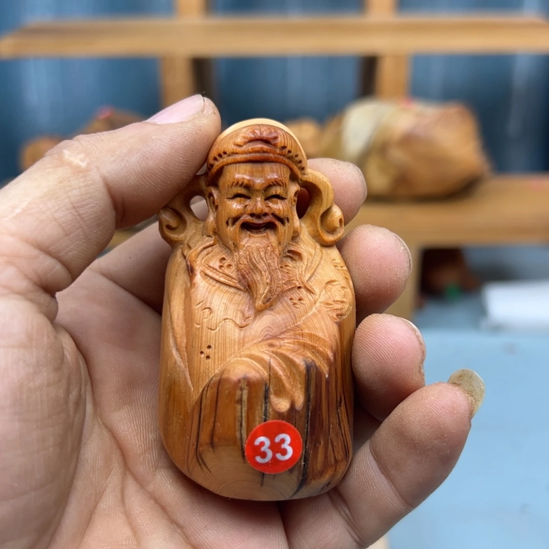 如***形木弯木头，直木匠——谚语