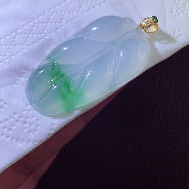 颈饰18K金镶嵌翡翠翡翠