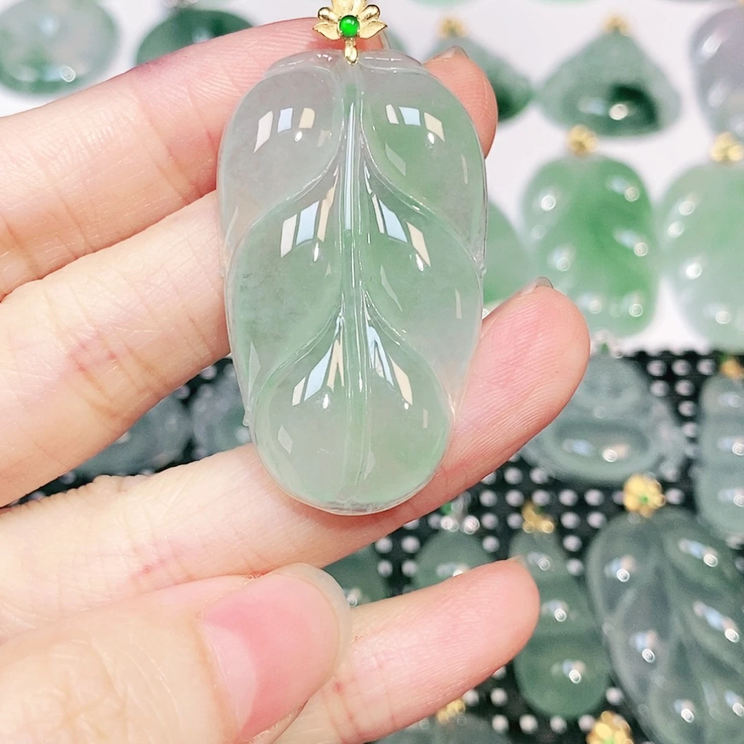 吊坠(不含链)18K金镶嵌翡翠