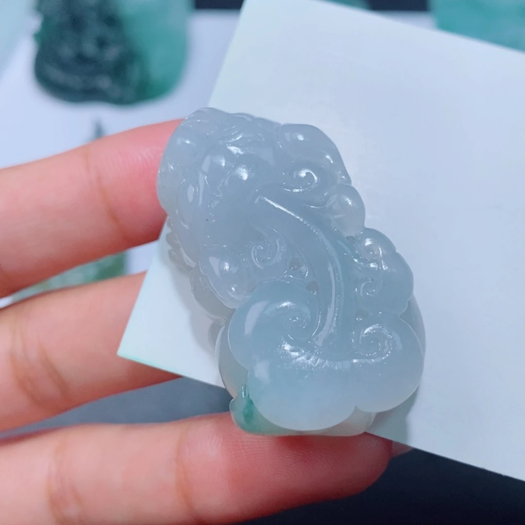 未镶嵌吊坠定制翡翠