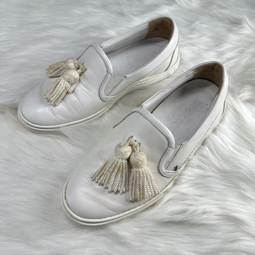 95新 JIMMY CHOO/吉米周 38码/米亚女鞋白色流苏吊坠板鞋 xxs485