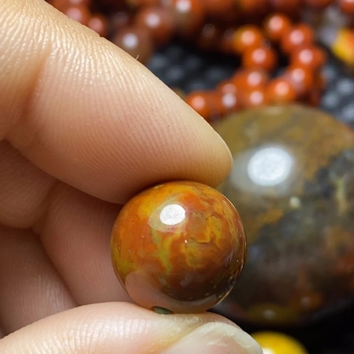 玛瑙/玉髓颈饰未镶嵌黔*