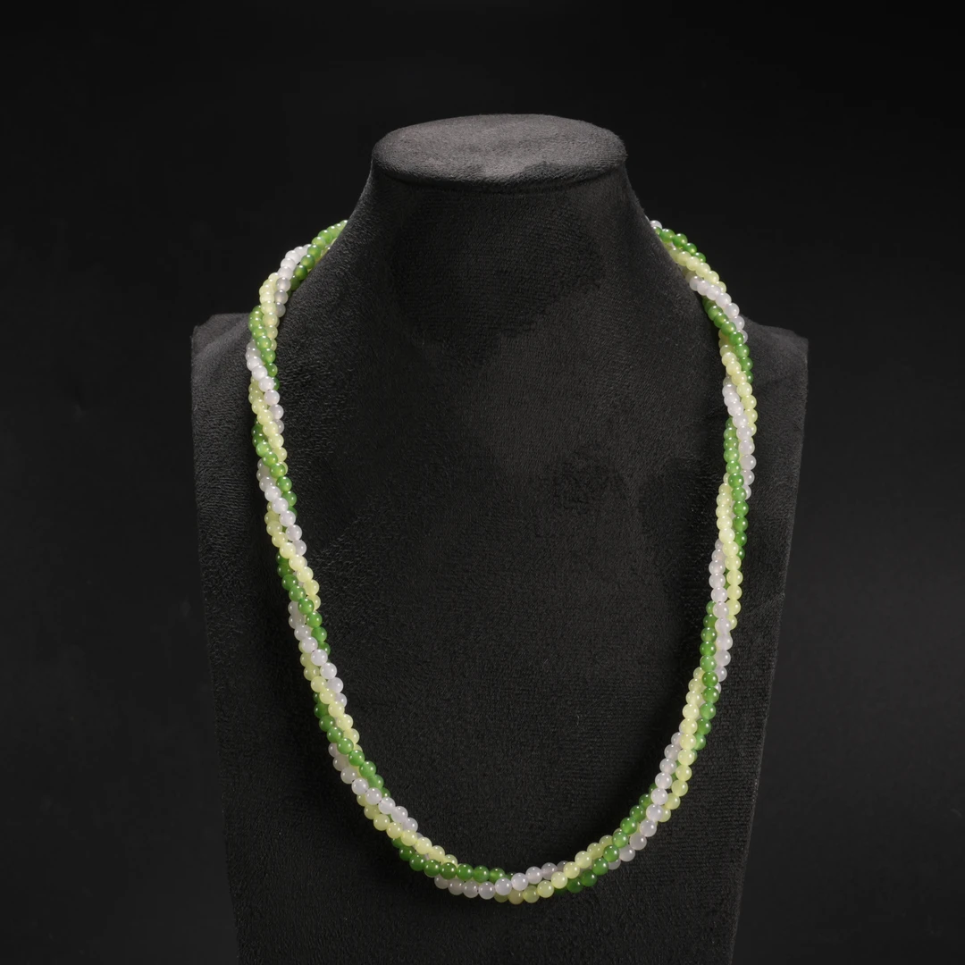 lot16老坑和田玉三色圆珠项链（珠径4mm）