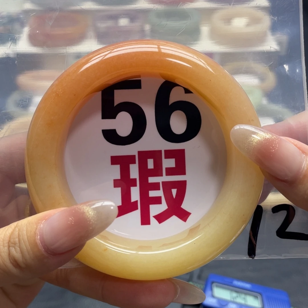 未镶嵌手镯石英岩玉