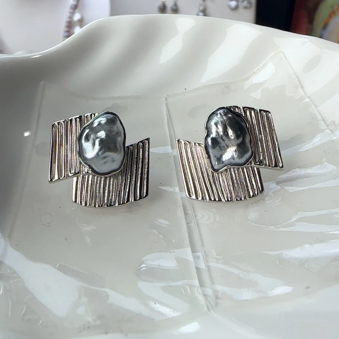 耳饰银S925镶嵌海水珍珠