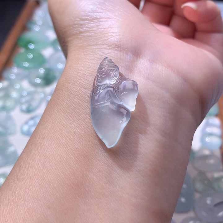 颈饰未镶嵌翡翠高冰蝴蝶仙子