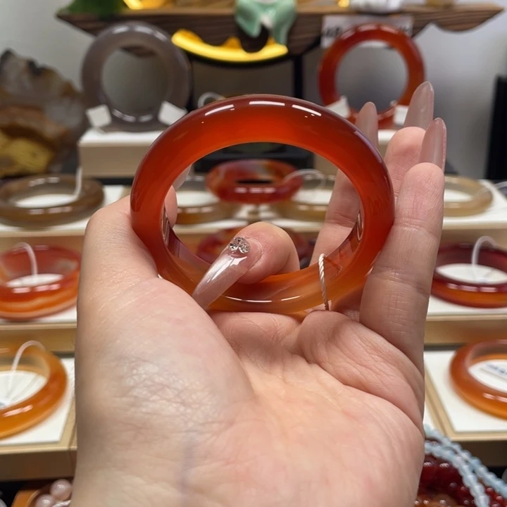 玛瑙/玉髓未镶嵌手镯