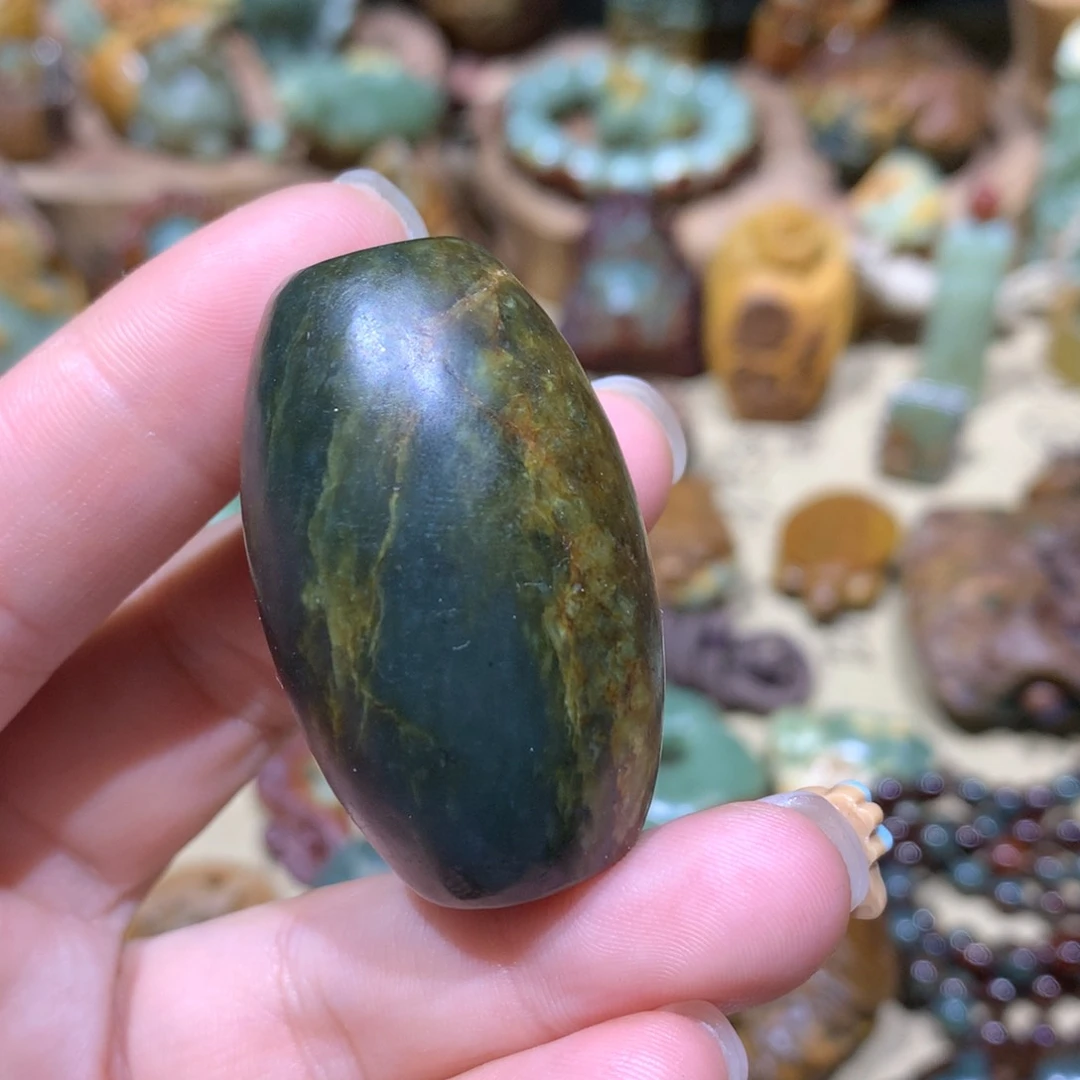 岫岩河磨玉（透闪石质玉）挂件未镶嵌