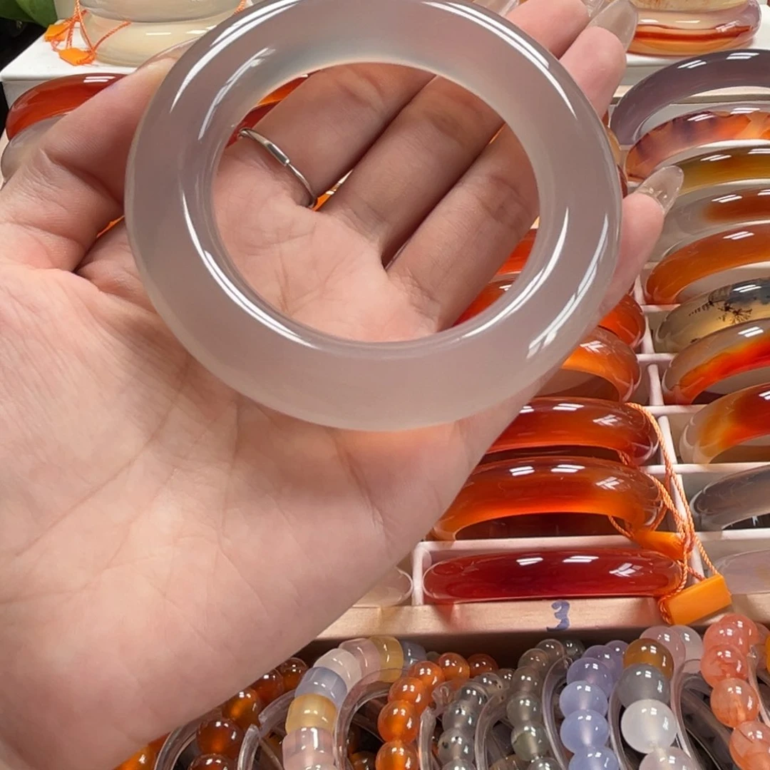 手镯玛瑙/玉髓未镶嵌阿*