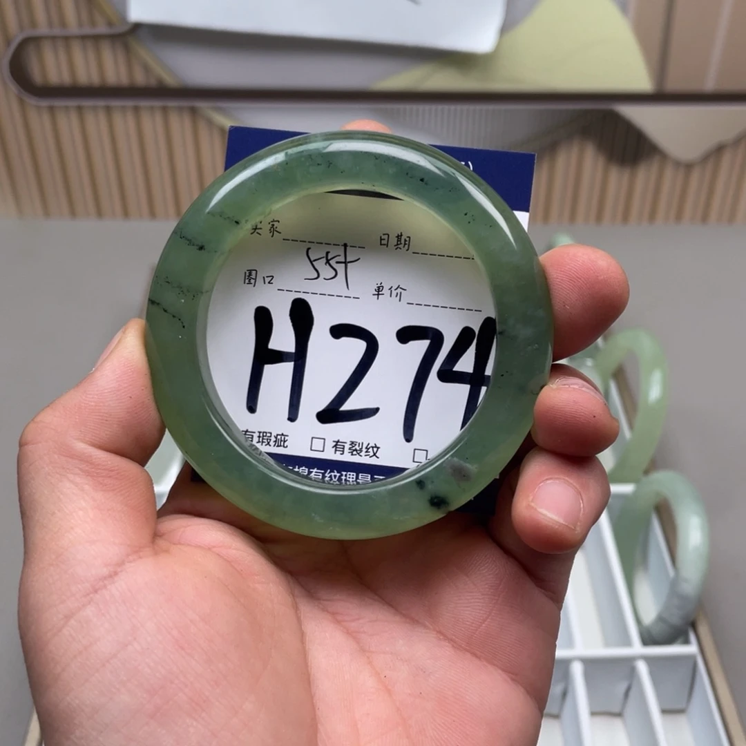 岫玉手镯手镯未镶嵌