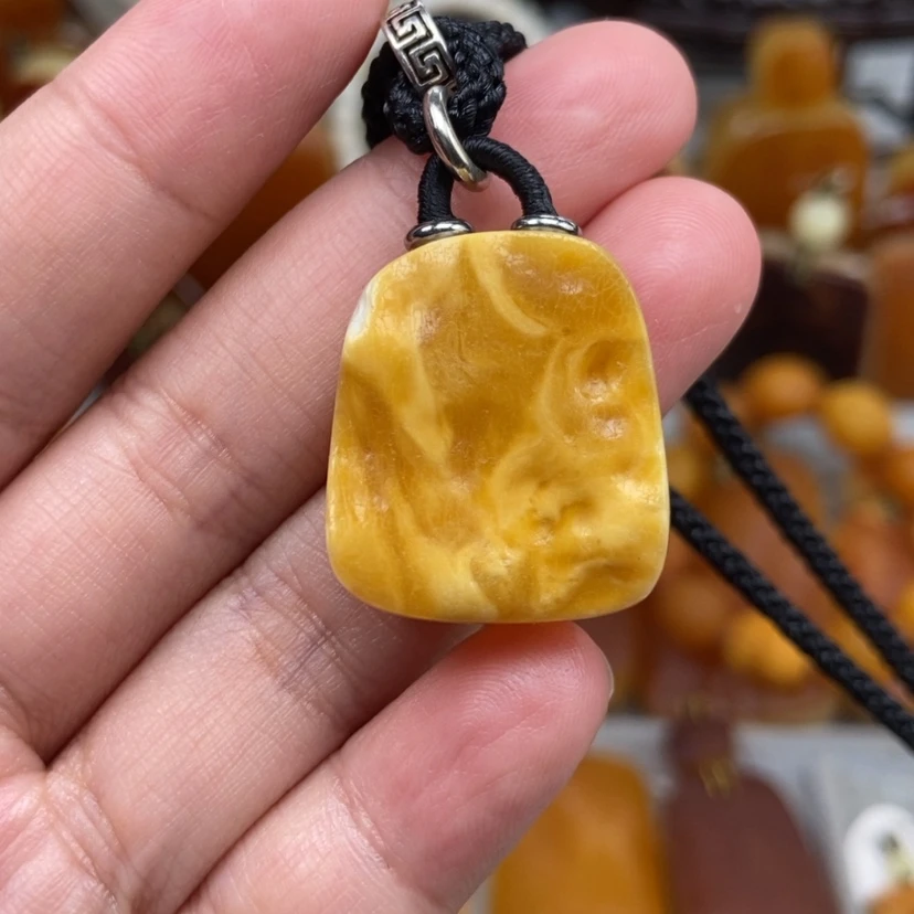 【闪购商品】未镶嵌颈饰琥珀