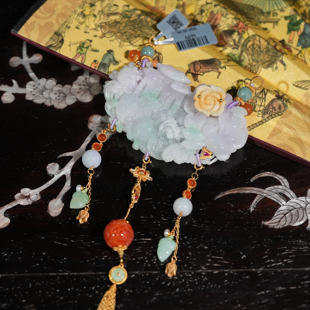 2.6香港王老板-翡翠镶嵌吊坠kb99