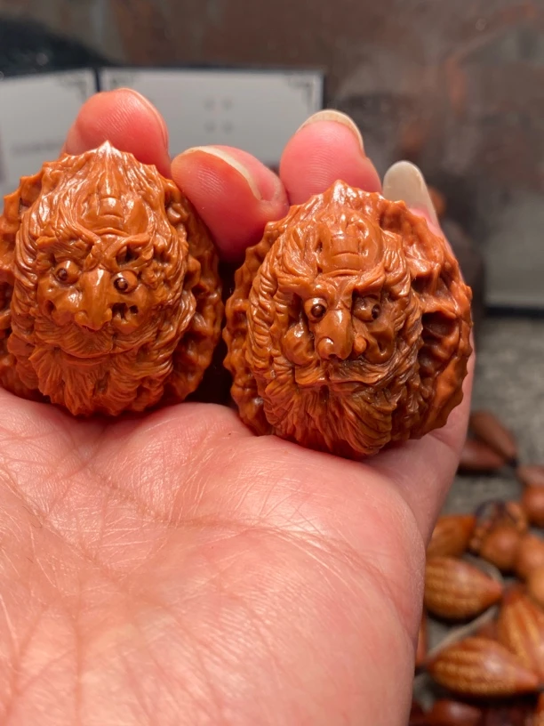 福利苏工核雕纯手工雕刻，核桃雕钟馗百态，立体感十足表情丰富