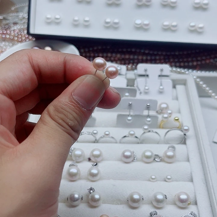 未镶嵌淡水珍珠耳饰