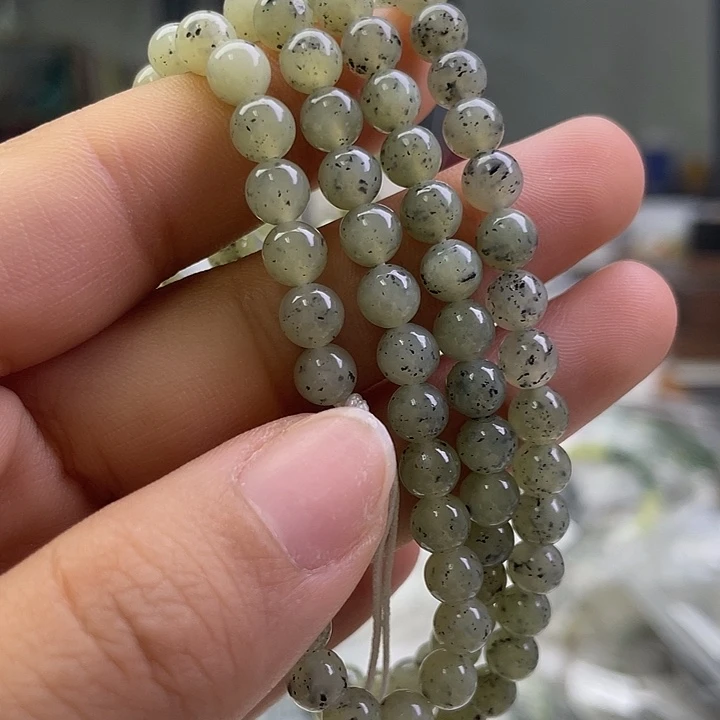 和田玉未镶嵌手串