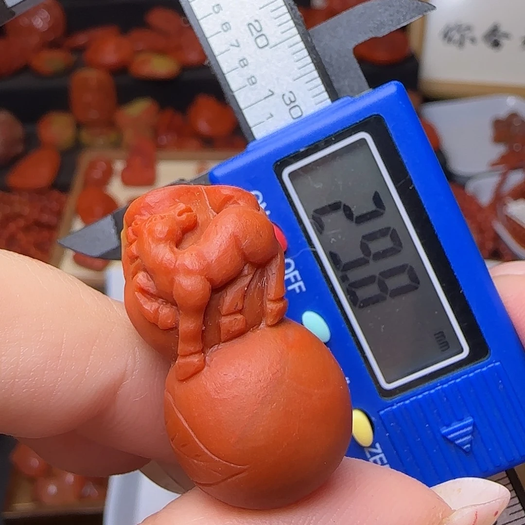 南红玛瑙未镶嵌颈饰