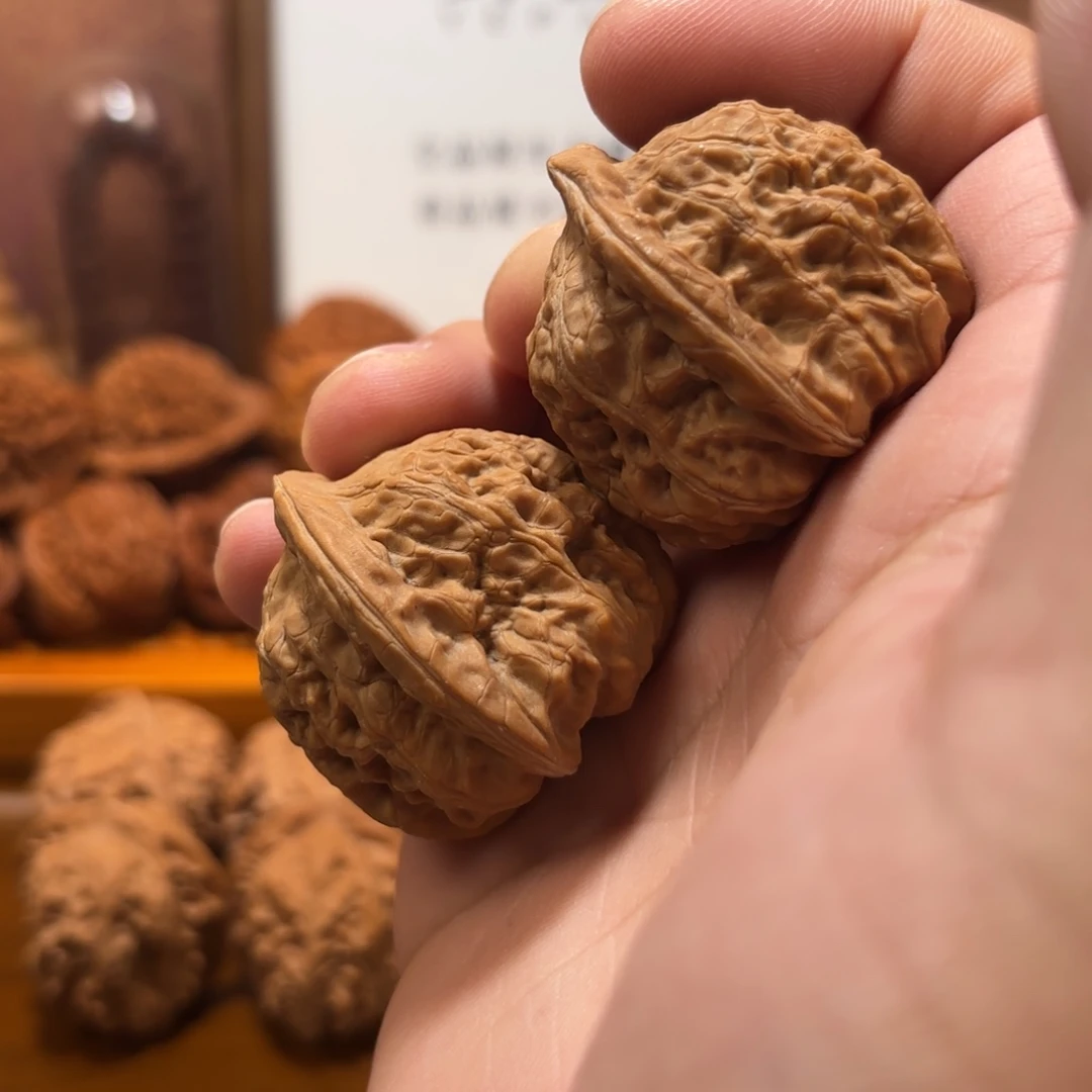 文玩核桃吊坠赤龙鸡心Q5519