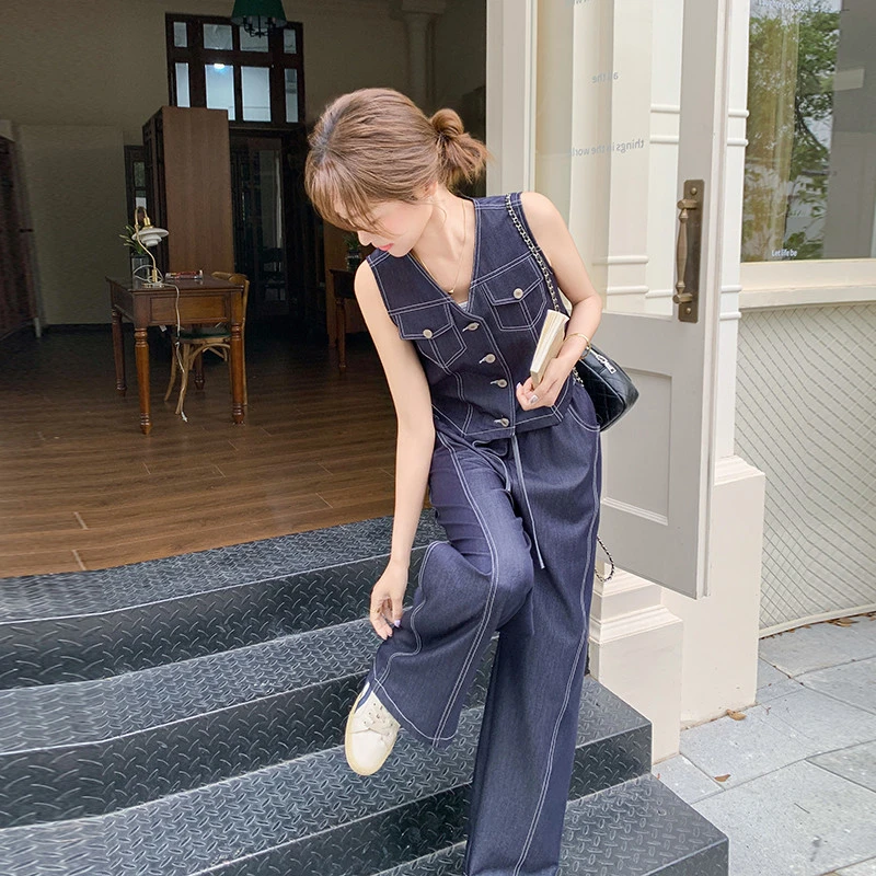 蓝色软牛仔马甲阔腿裤两件套女夏季薄款2025超火独特绝美韩系套装