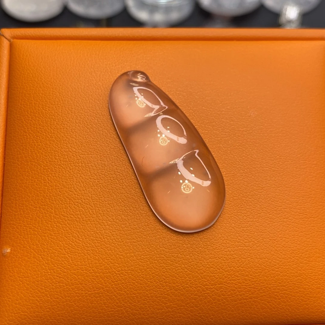 石英质玉未镶嵌吊坠