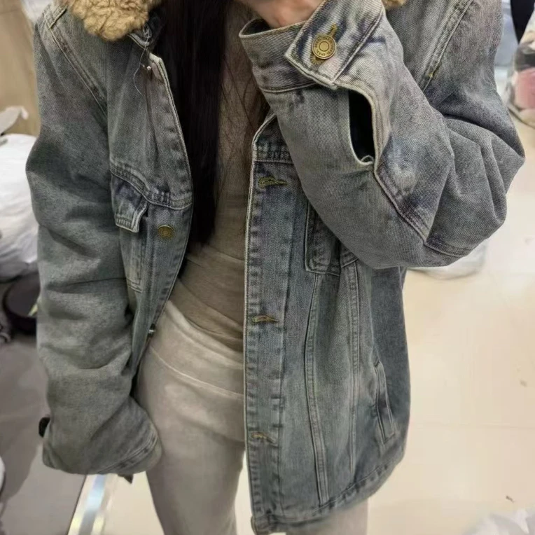 2025冬季新款韩版复古水洗可拆卸毛翻领宽松夹棉牛仔外套女潮