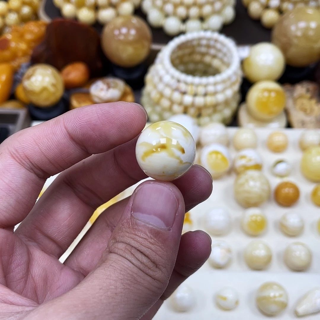 蜜蜡未镶嵌珠宝奇石18.8mm【溶洞金丝金瓷白】圆珠