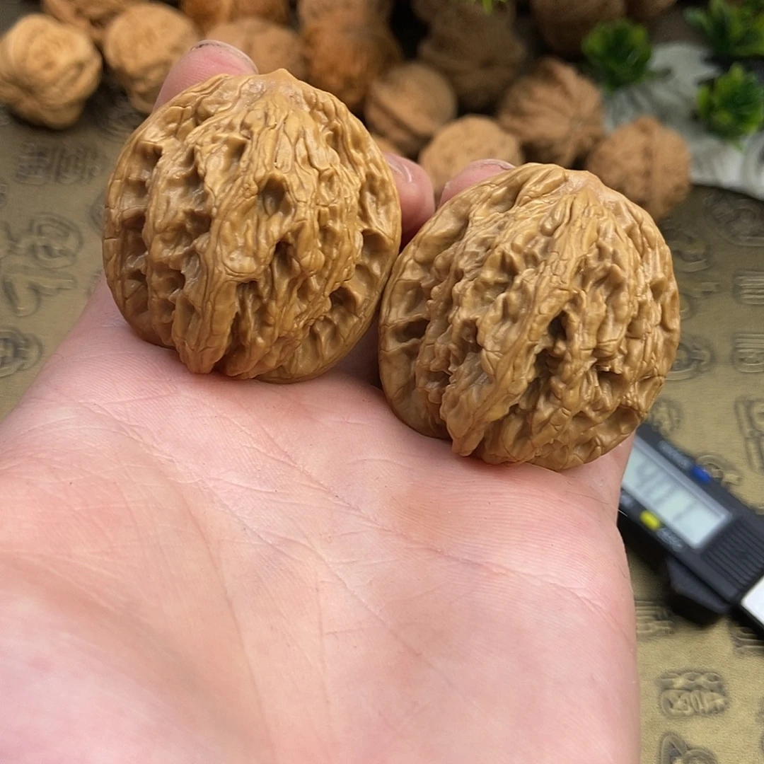 核桃麦穗虎头40尺寸编号413小裂打好底付个邮费拿走（处理价）