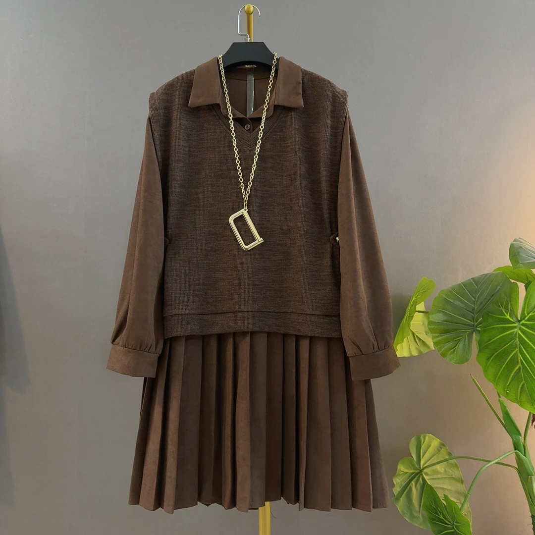 新款时尚翻领长袖褶皱连衣裙针织V领马甲宽松遮肉大码女装俩件套