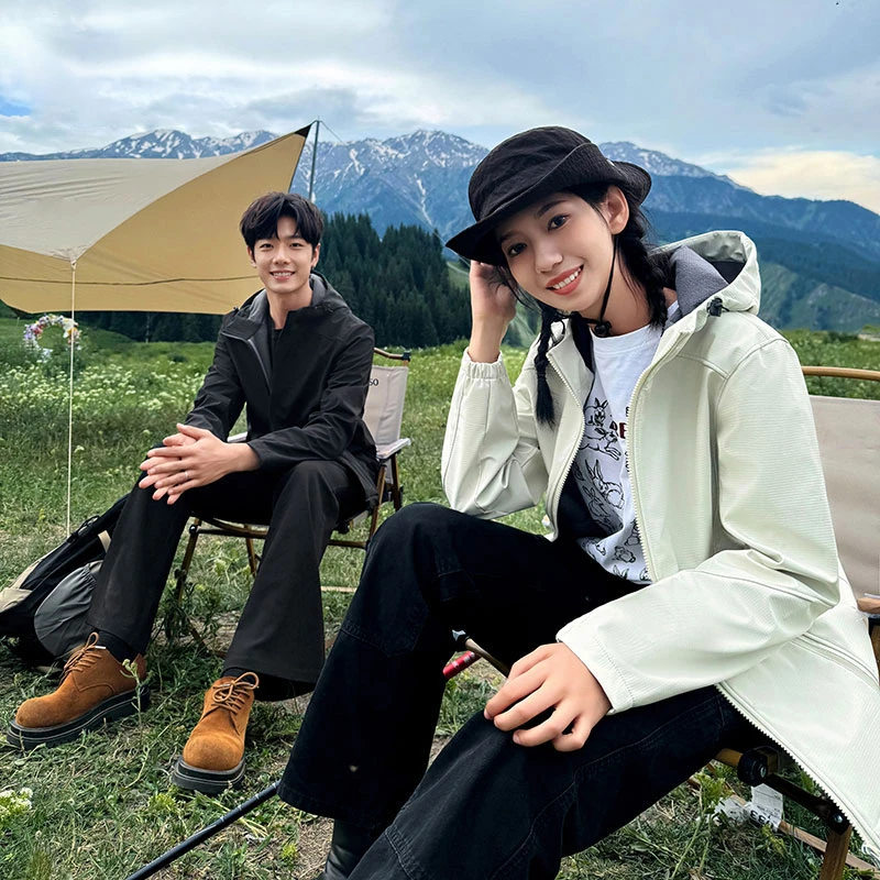 春秋户外软壳衣女防泼水防风抗油渍科技内胆保暖冲锋衣外套情侣款