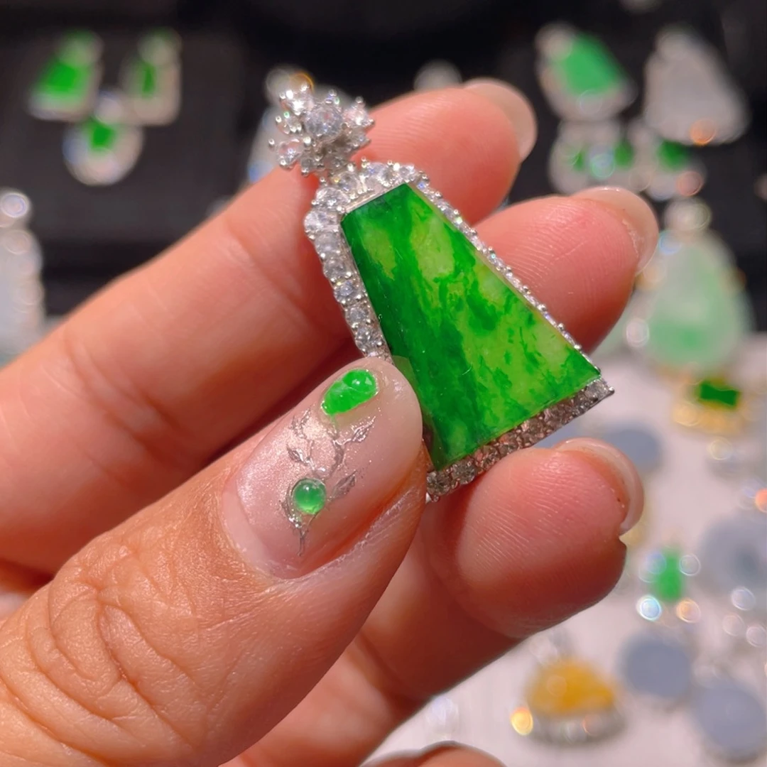 翡翠颈饰银S925镶嵌精品