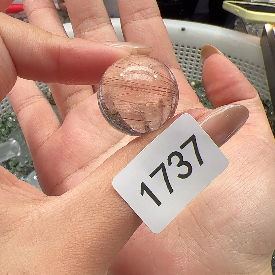 未镶嵌水晶大型摆件（非配饰）