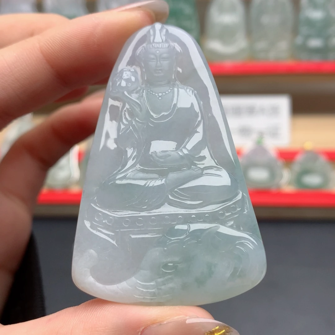 翡翠未镶嵌颈饰普贤菩萨