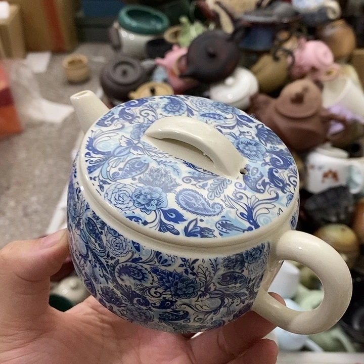 陶瓷艺术品及陶瓷壶壶