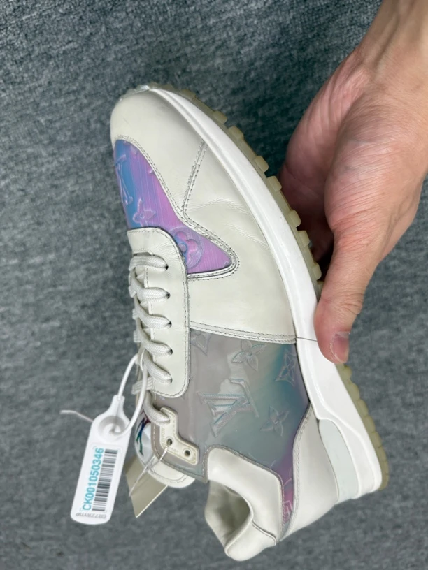 95新 LouisVuitton/路易威登 LV路易威登经典白镭射运动鞋