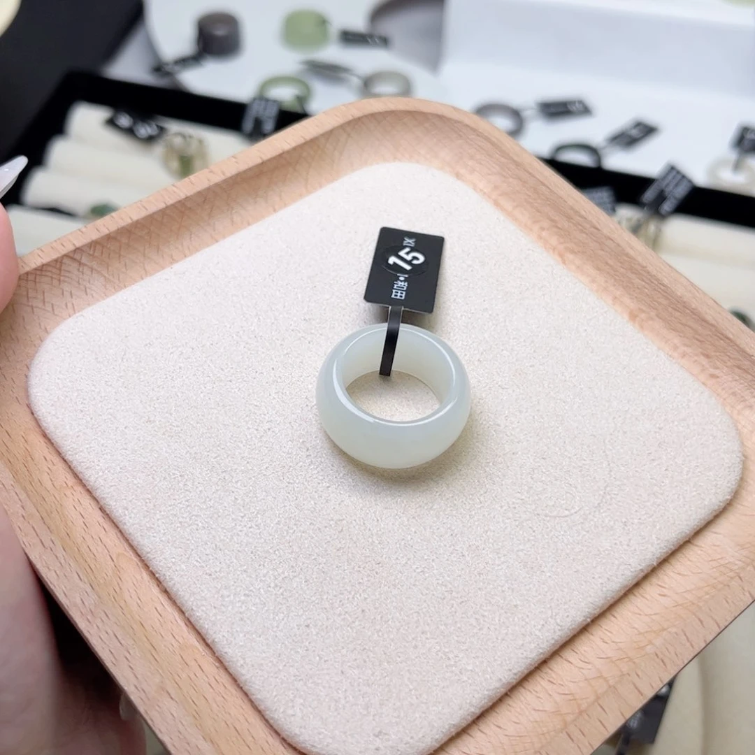 和田玉戒指未镶嵌