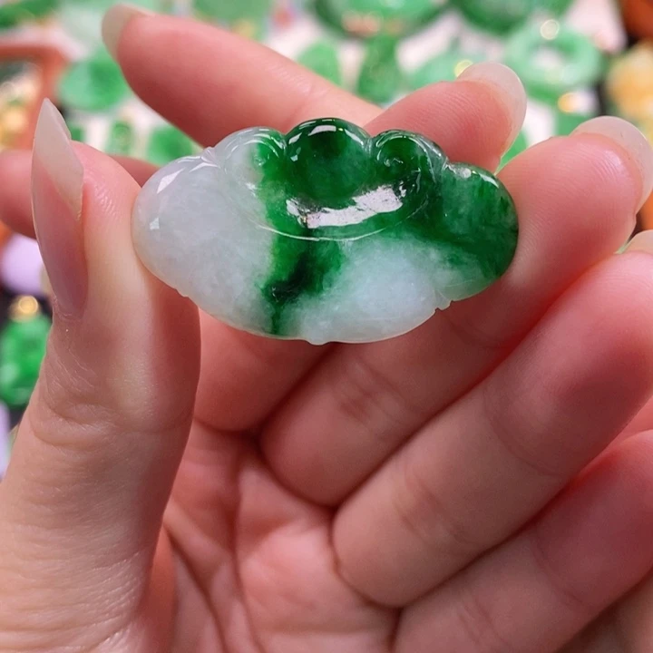 颈饰未镶嵌翡翠吊坠