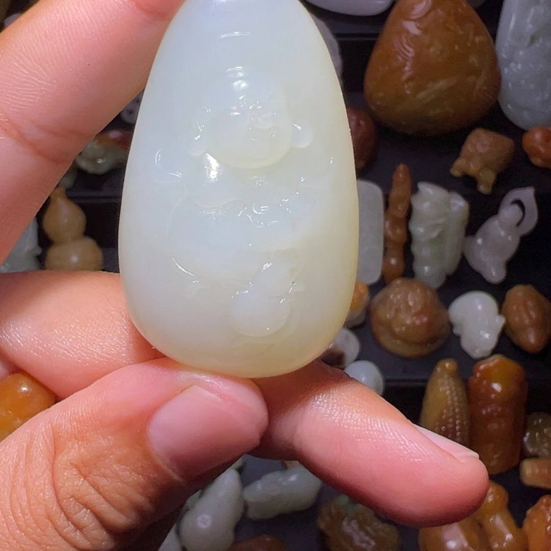 记***福和田玉（糖玉）未镶嵌颈饰