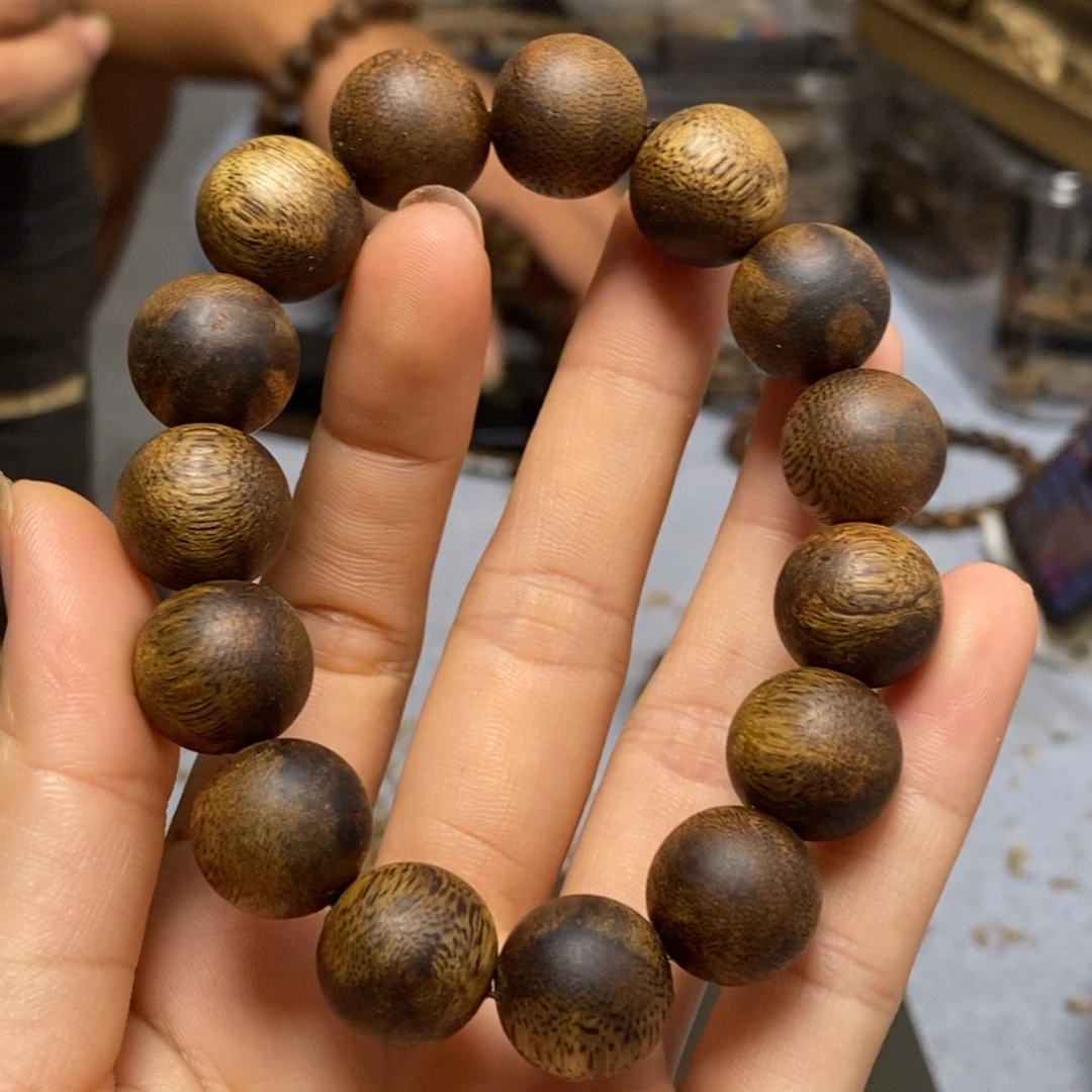 王***永沉香碎屑沉香17.8克