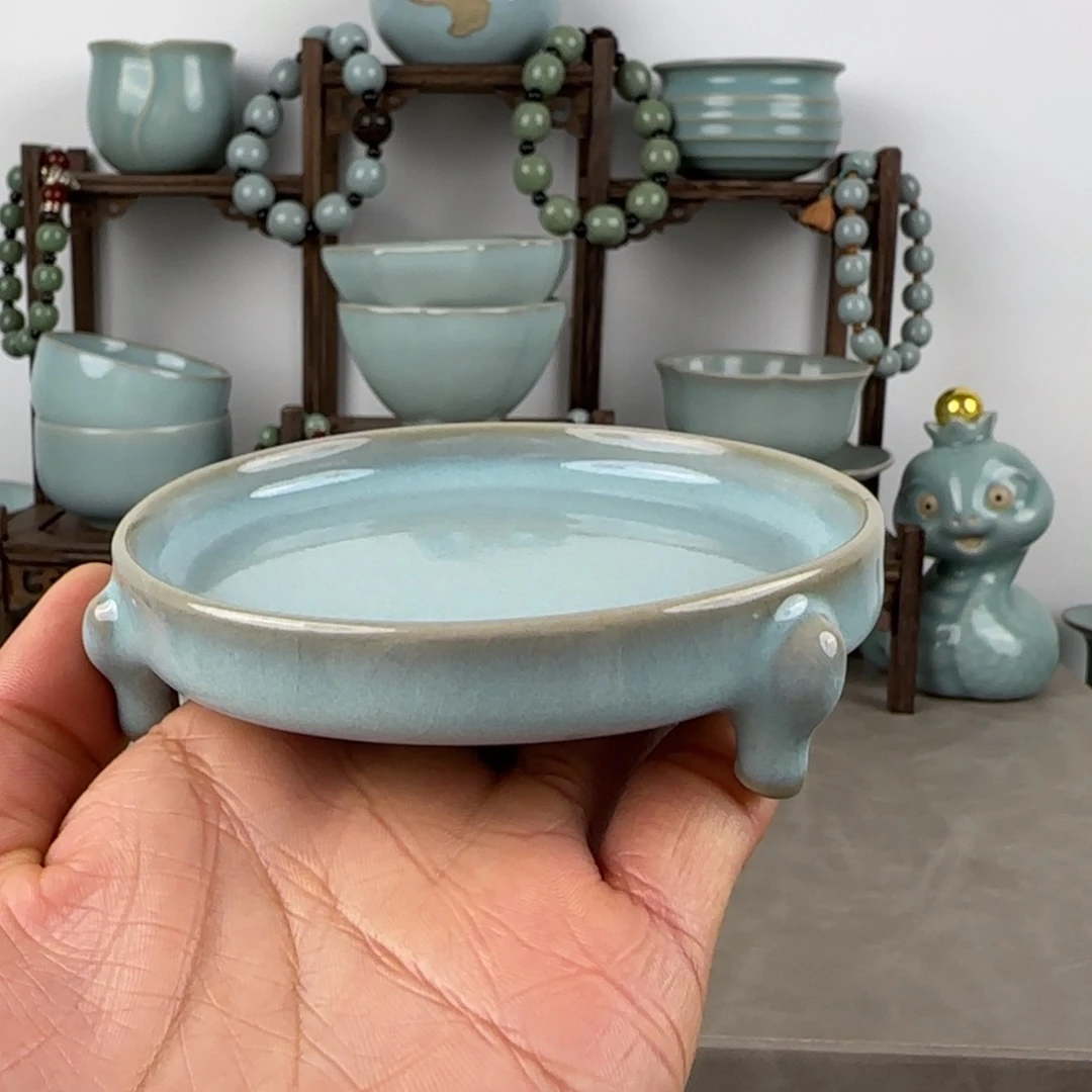 其他汝瓷三足洗小号支钉烧天青釉微瑕