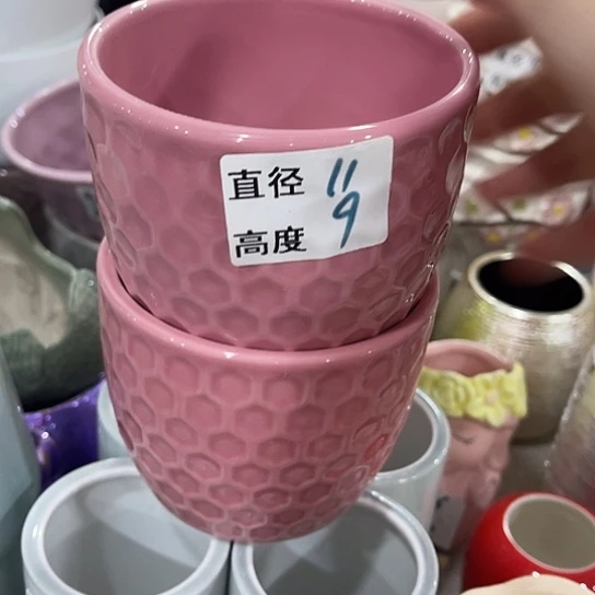 多肉绿植陶瓷花盆9.9包邮，有孔