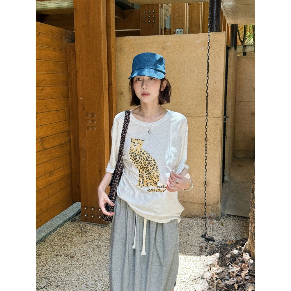 【MGDM】减龄雪花亚麻棉小豹子印花轻薄圆领宽松时尚短袖t恤女