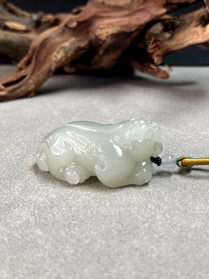 和田玉新疆且末料貔貅FY0214