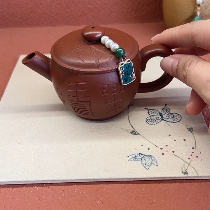 茶壶紫砂紫砂的艺术风格独特
