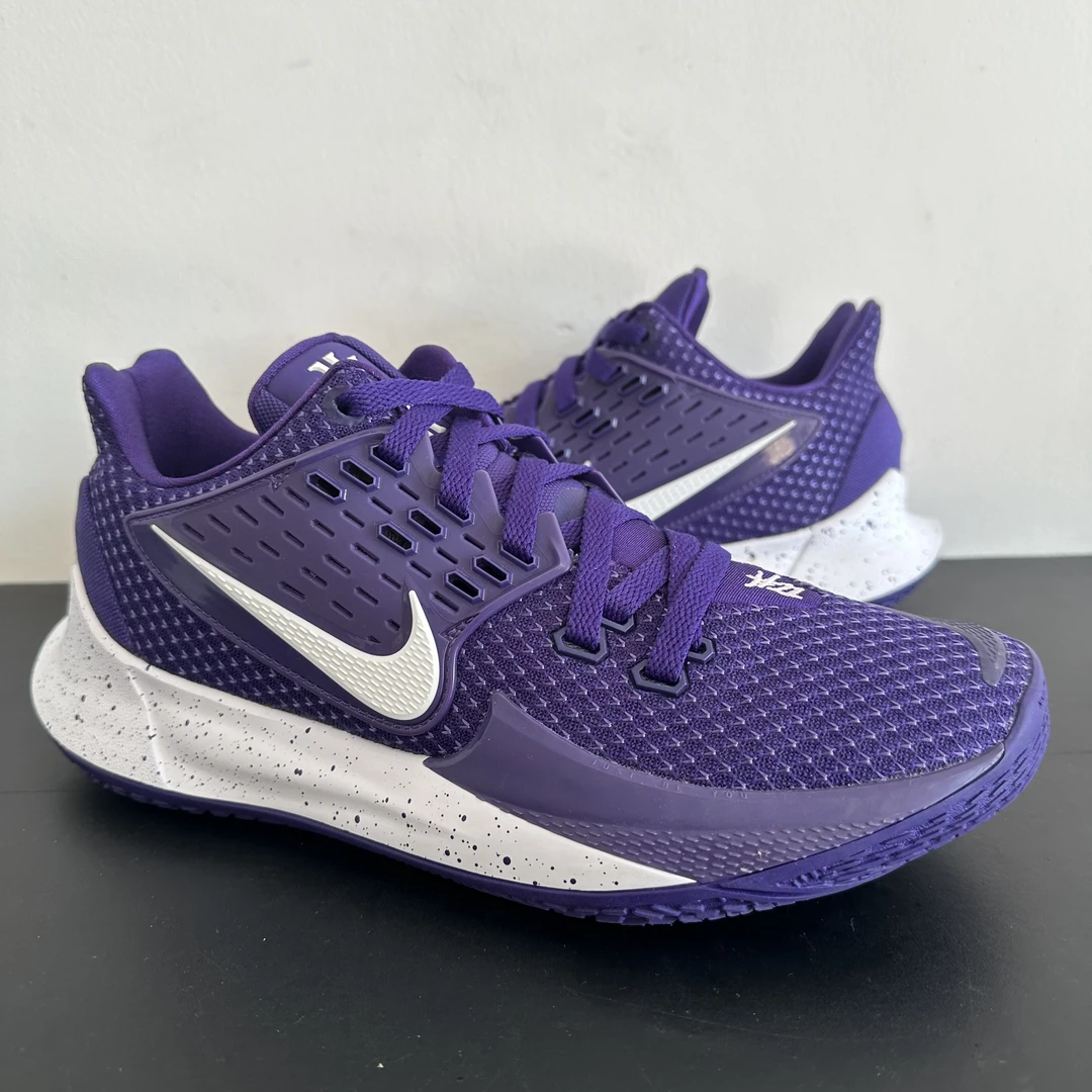 42.5码 九九新 无原盒 欧文 low 2 TB 白紫 篮球鞋 男鞋