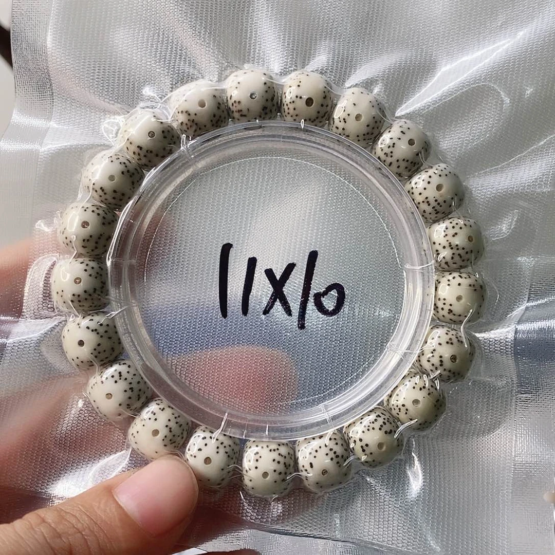 哼***i吊坠星月菩提A21原白大眼11*10单