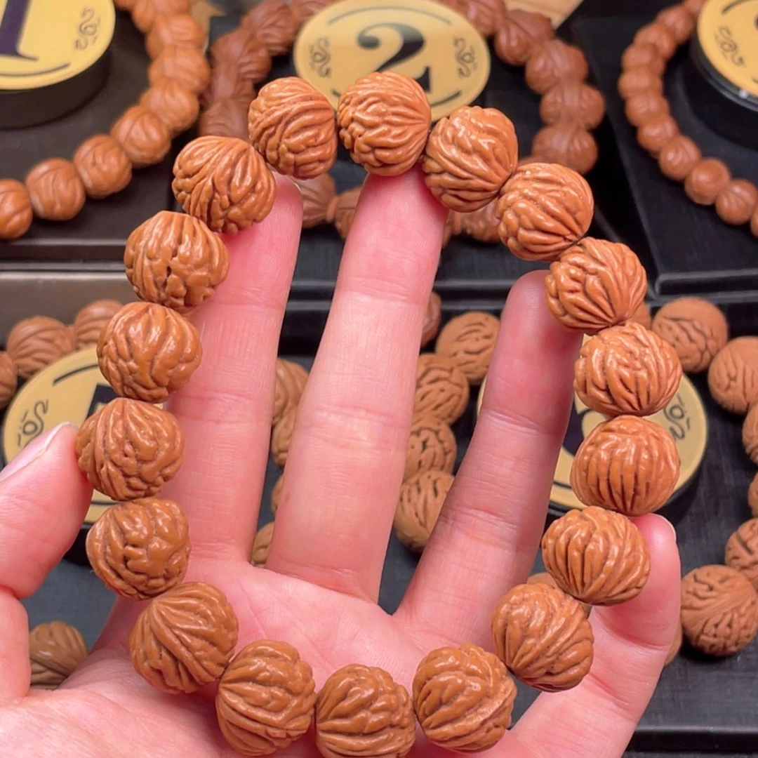 吊坠桃核小金豆16