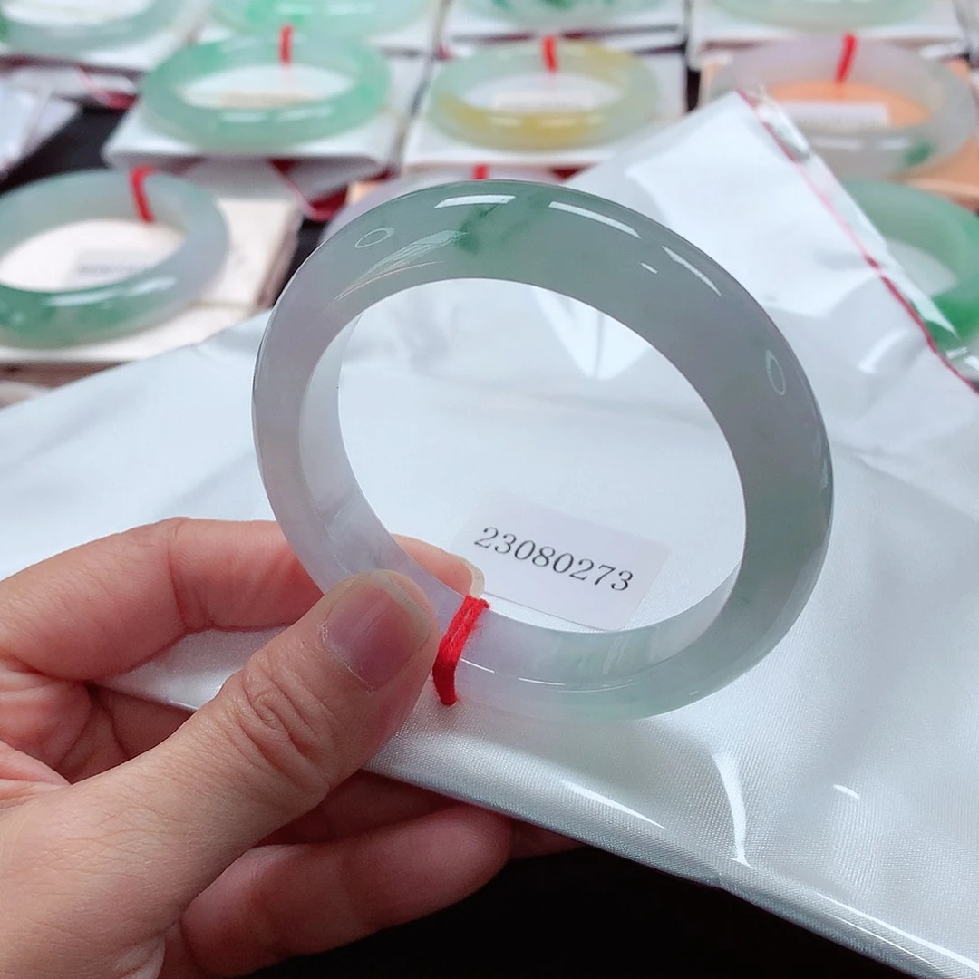 翡翠手镯未镶嵌天然A货翡翠手镯