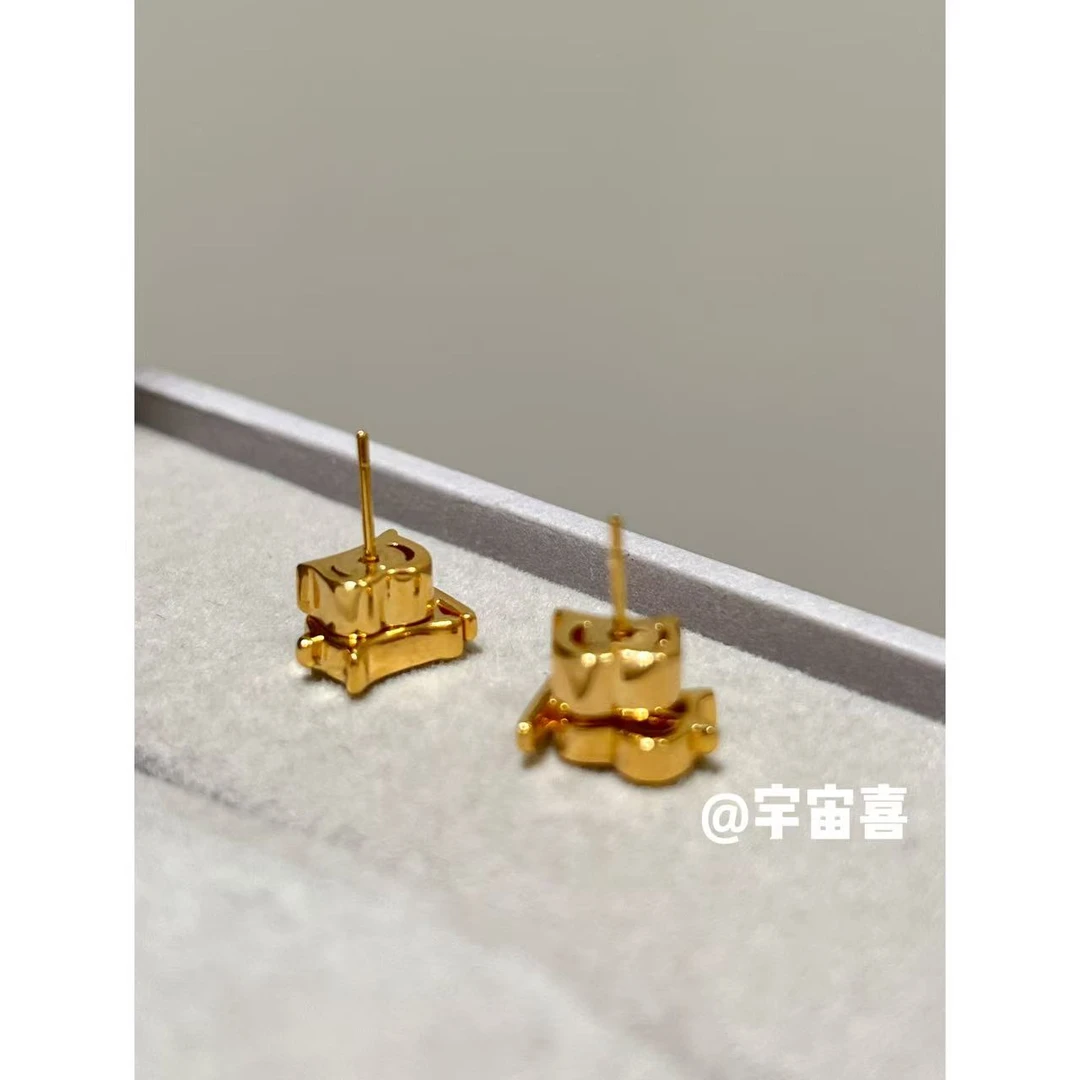 铜合金耳饰 B4-092【迷你金色b字母耳钉】