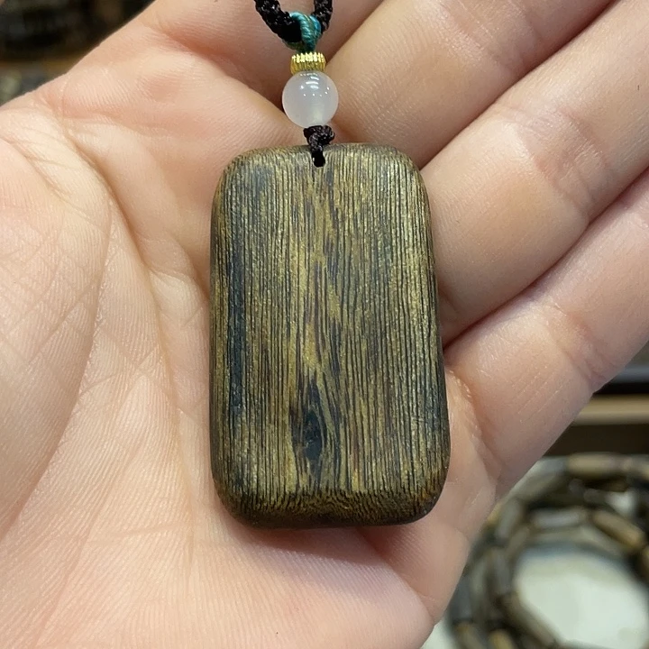 沉香吊坠奇楠挂件红油老料