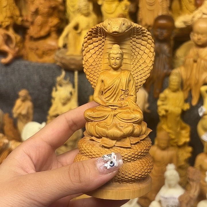 黄杨木黄杨木瑕疵蛇佛